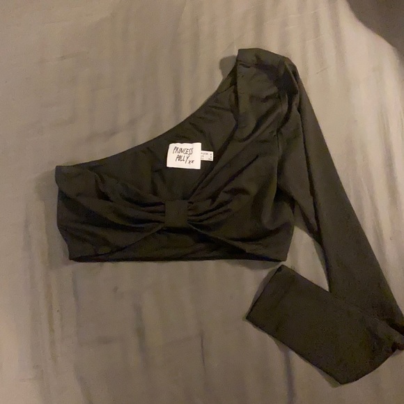 Princess Polly one shoulder crop top, size 2 - Picture 1 of 1